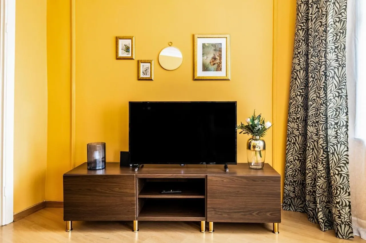 Unique Flat W Balcony 5 Min To Istiklal Street Lejlighed Istanbul 0*,  Tyrkiet