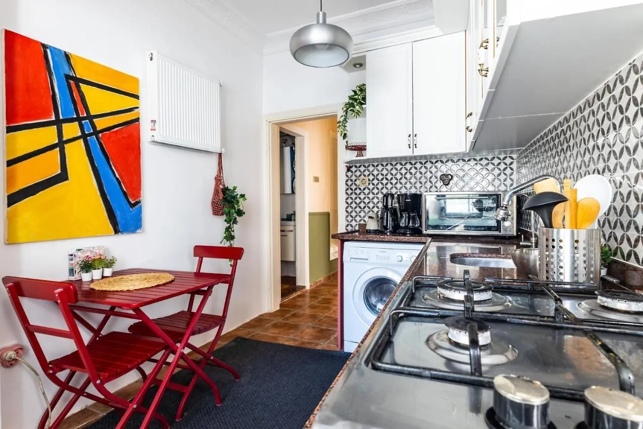 Unique Flat W Balcony 5 Min To Istiklal Street Lejlighed Istanbul